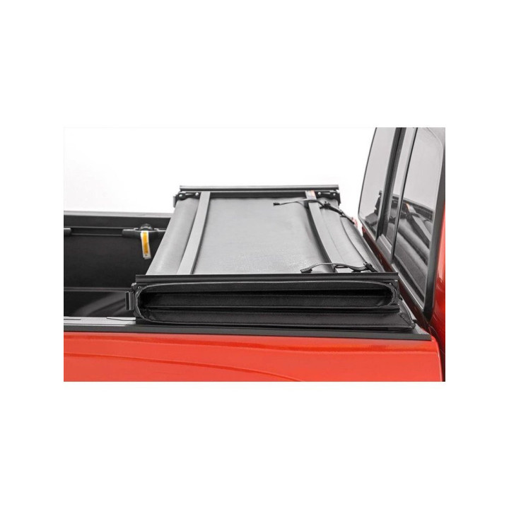 Închidere de Benă Tip Prelată, Rough Country Tri-Fold, Chevrolet Colorado / GMC Canyon Lungime Benă 5.0 Feet 2014 - Prezent - ED