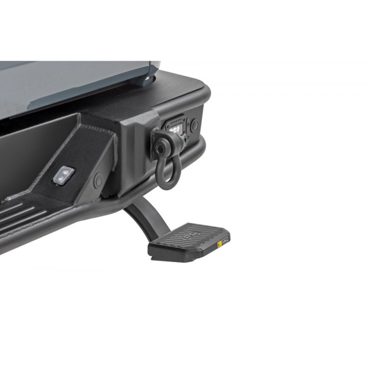 Treaptă de Acces Pentru Benă, Rough Country Retractable Step, Toyota Tacoma 2016 - 2023 - EDK.ro