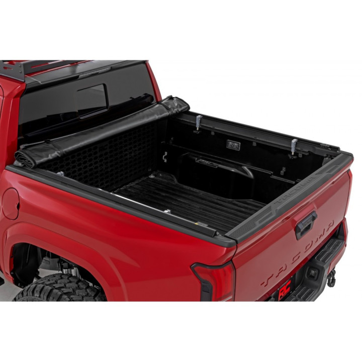 Închidere de Benă Tip Prelată, Rough Country Roll, Toyota Tacoma Lungime Benă 5.0 Feet 2014 - Prezent - EDK.ro