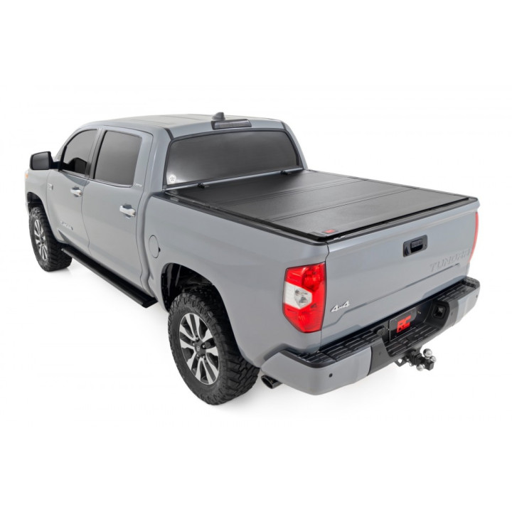 Închidere de Benă Tip Capac, Rough Country Tri-Fold, Chevrolet Colorado / GMC Canyon Lungime Benă 5.7 Feet 2014 - 2077 - EDK.ro