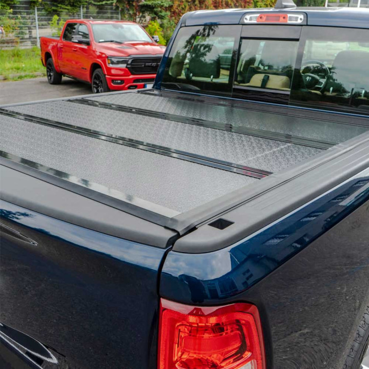 Închidere de Benă Tip Capac, OFD Tri-Fold, Volkswagen Amarok Cabină Dublă 2010 - 2020 - EDK.ro