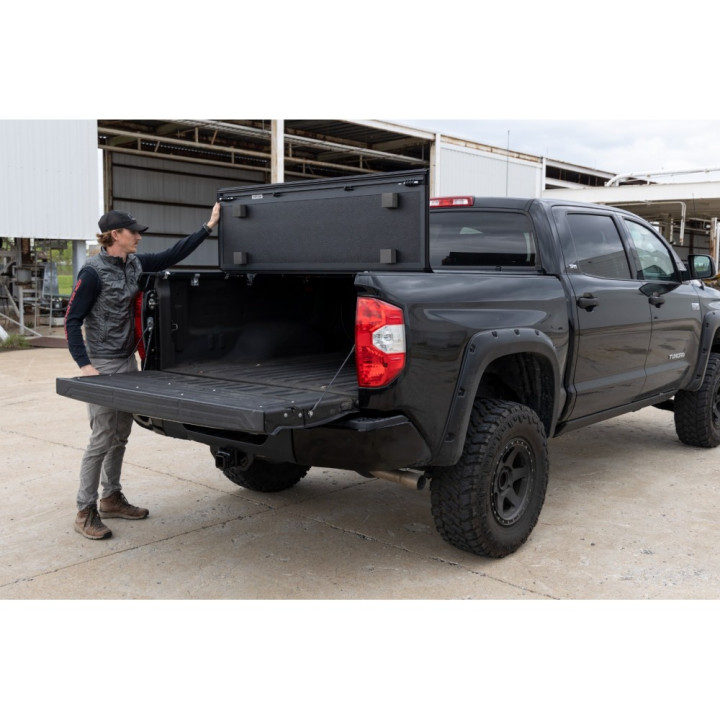 Lid Tonneau Bed Cover, Rough Country Tri-Fold, Chevrolet Colorado / GMC Canyon Bed Length 5.7 Feet 2014 - 2101 - EDK.ro
