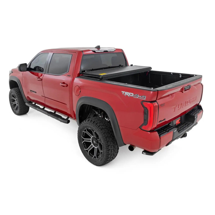 Închidere de Benă Tip Capac, Rough Country Tri-Fold, Chevrolet Colorado / GMC Canyon Lungime Benă 5.7 Feet 2014 - 2102 - EDK.ro