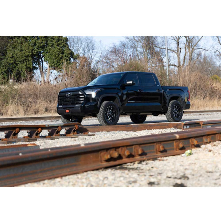 Leveling Lift Kit, Rough Country Lift 1.75 Inch, Toyota Tundra 2022 - Present - EDK.ro