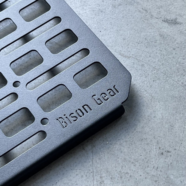 Panou MOLLE Universal Mediu, Bison Gear - EDK.ro