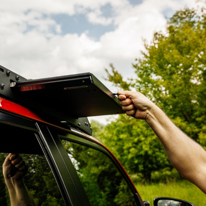 Masă de Camping OX PRO pentru Portbagaj Sub Plafon, Bison Gear - EDK.ro