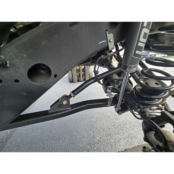 Set Suspensie Braț Lung, Clayton Off Road Overland+ Lift 2.5 Inch - EDK.ro