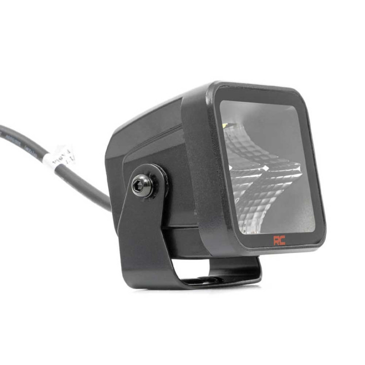 Lumini LED Pătrate Cree cu Fascicul Luminos de 2 Inch cu Spectru, Rough Country Spectrum - EDK.ro