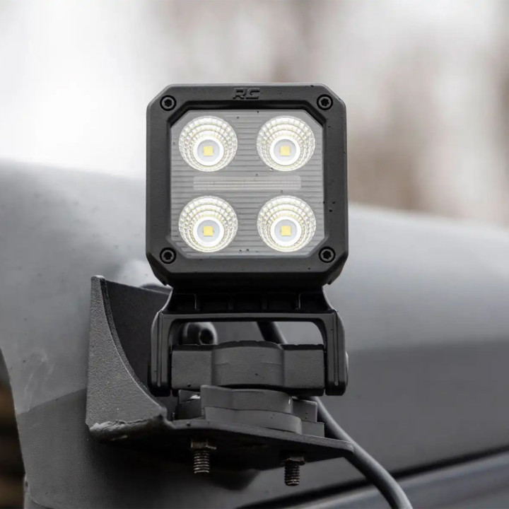 Lumini LED Pătrate de 2 Inch, Rough Country Negru Series - EDK.ro