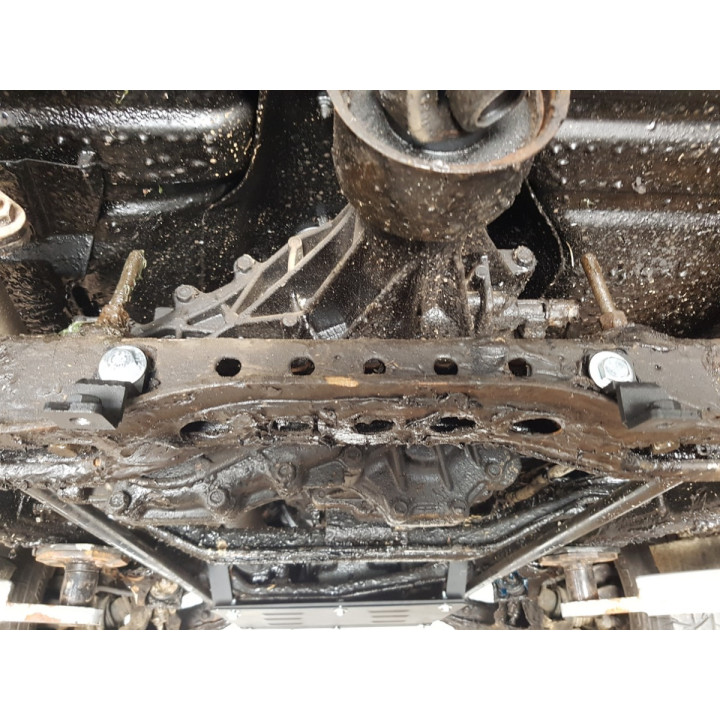 Skid Plate for Gearbox, Scut Protection, Nissan Terrano II 1992 - 2007 - EDK.ro