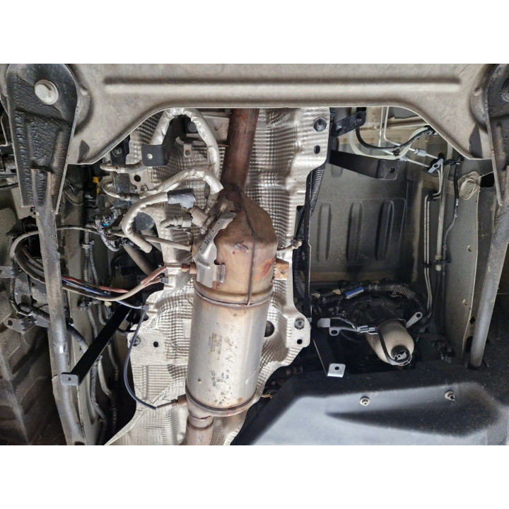 Skid Plate for Catalytic Converter, Scut Protection 3 Anti Theft, Renault Master 2022 - Present - EDK.ro