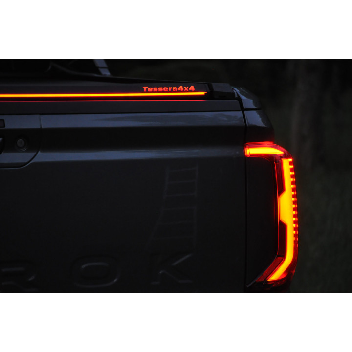 Manual Roll Top Tonneau Bed Cover, Tessera 4x4 Roll+, Volkswagen Amarok Aventura 2023 - Present - EDK.ro