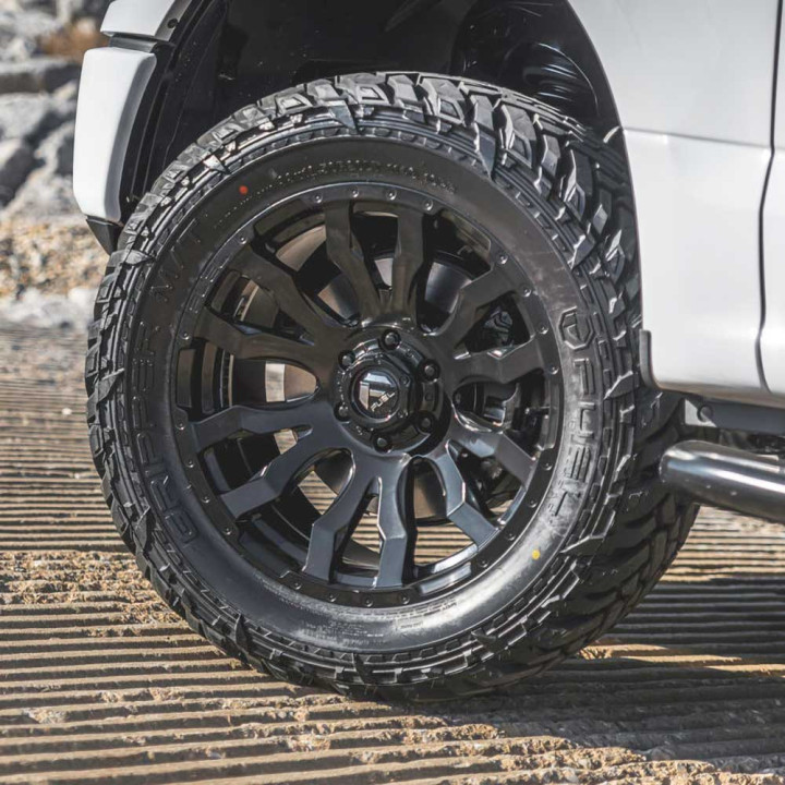 Jantă de Aluminiu, FUEL D675 BLITZ, 20x9.0, ET 20, 6x139.7, 106.1, Negru - EDK.ro