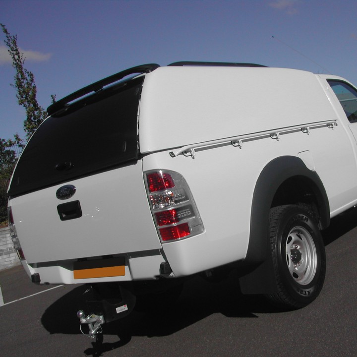 Închidere de Benă Tip Hardtop, Carryboy 560 Commercial, Ford Ranger Cabină Dublă 2006 - 2009 - EDK.ro